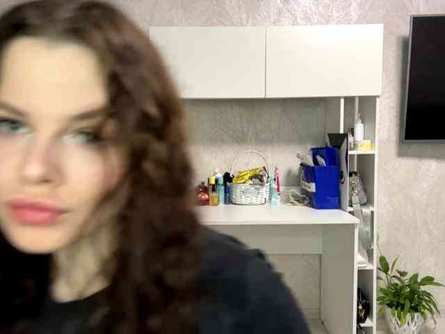 KatriceSarcone webcam