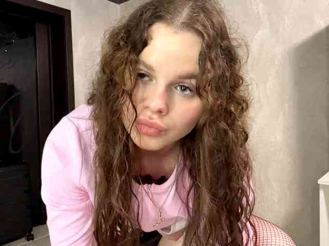 KatriceSarcone webcam