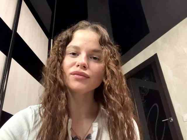 KatriceSarcone webcam