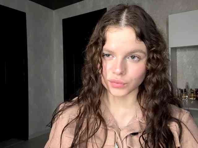 KatriceSarcone webcam
