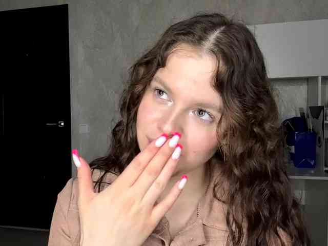 KatriceSarcone webcam