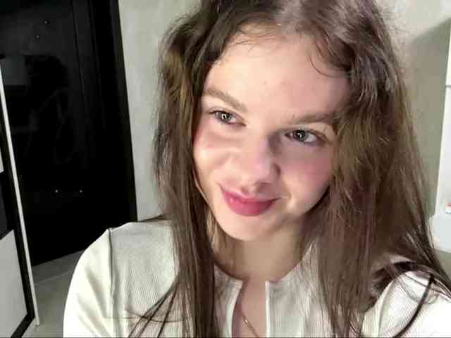 KatriceSarcone webcam
