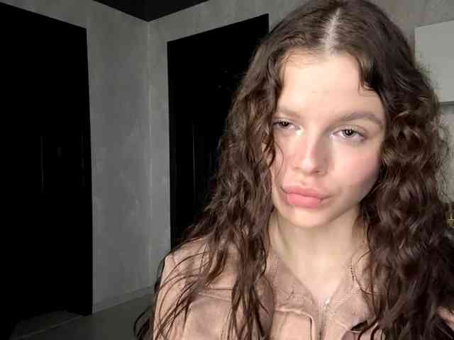KatriceSarcone webcam
