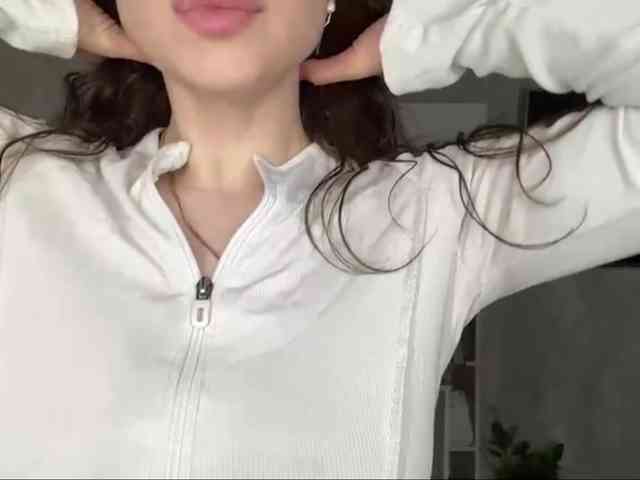 KatriceSarcone webcam