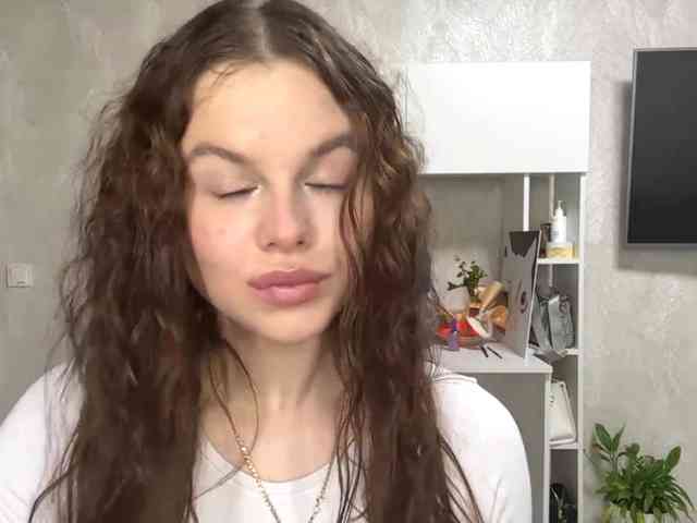 KatriceSarcone webcam