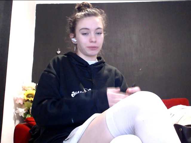 Danielle-Morina live cam on BongaCams