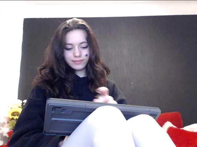 Danielle-Morina live cam on BongaCams