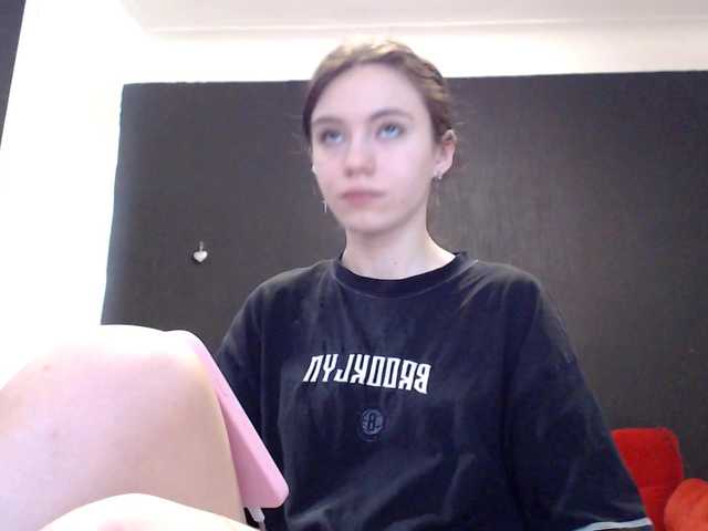 Danielle-Morina live cam on BongaCams