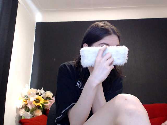 Danielle-Morina live cam on BongaCams