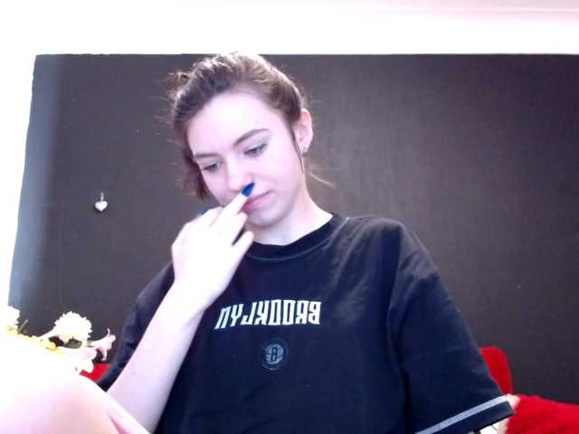 Danielle-Morina live cam on BongaCams