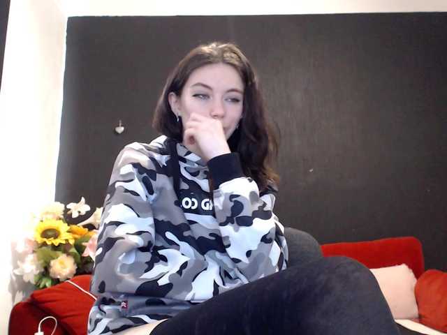 Danielle-Morina live cam on BongaCams