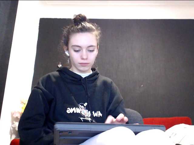 Danielle-Morina live cam on BongaCams
