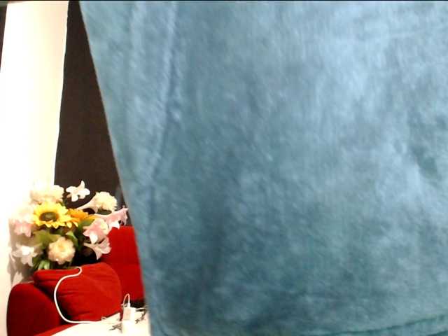 Danielle-Morina live cam on BongaCams
