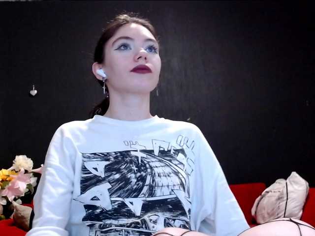Danielle-Morina live cam on BongaCams