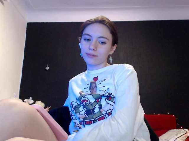 Danielle-Morina live cam on BongaCams