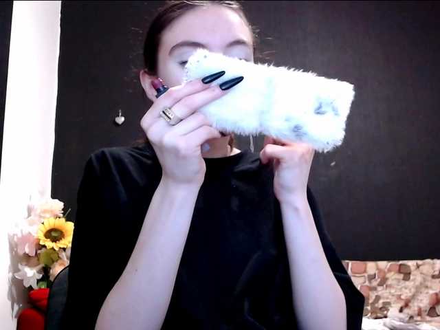 Danielle-Morina live cam on BongaCams