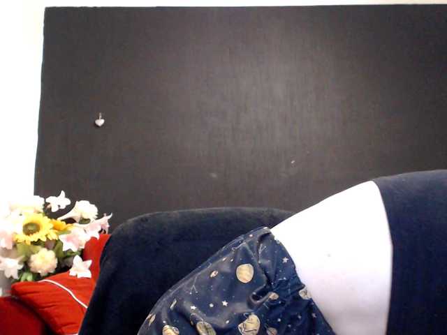 Danielle-Morina live cam on BongaCams