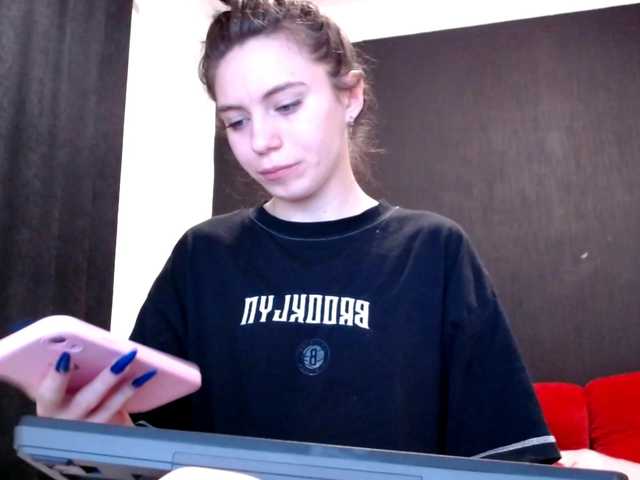 Danielle-Morina live cam on BongaCams