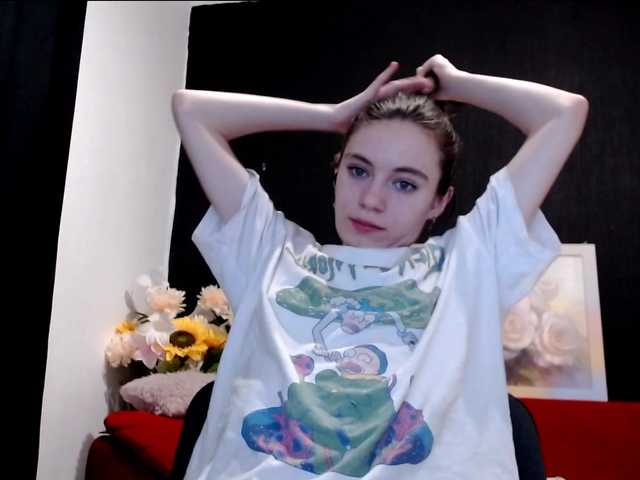 Danielle-Morina live cam on BongaCams