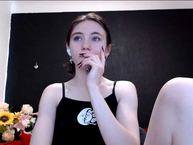 Danielle-Morina live cam on BongaCams