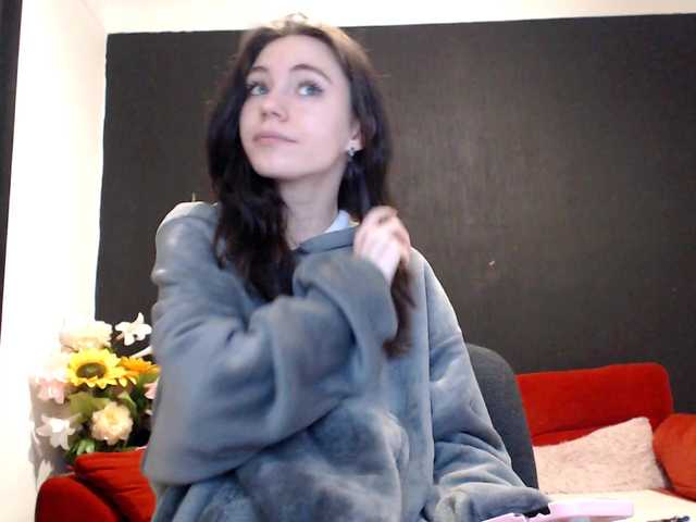 Danielle-Morina live cam on BongaCams