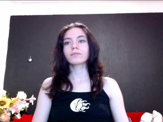 Danielle-Morina live cam on BongaCams