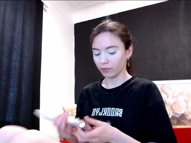 Danielle-Morina live cam on BongaCams