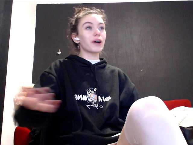 Danielle-Morina live cam on BongaCams