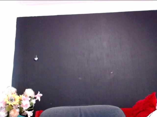 Danielle-Morina live cam on BongaCams