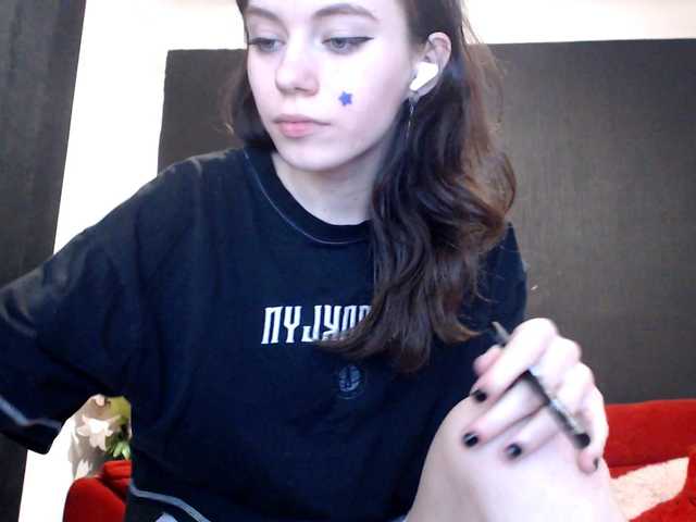 Danielle-Morina live cam on BongaCams