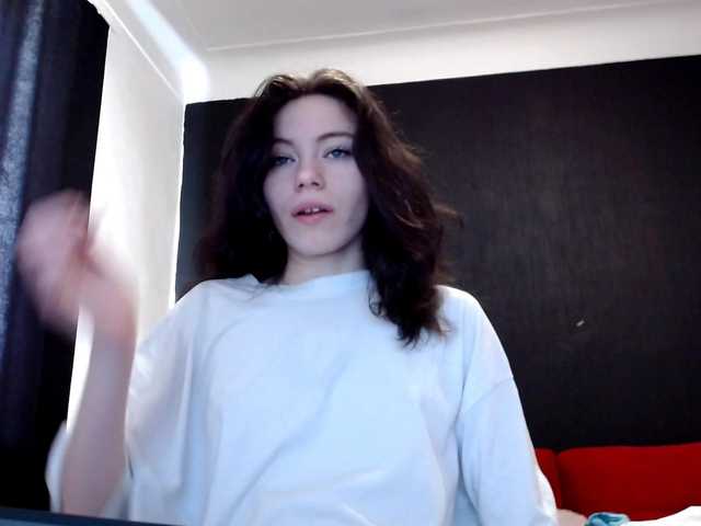 Danielle-Morina live cam on BongaCams