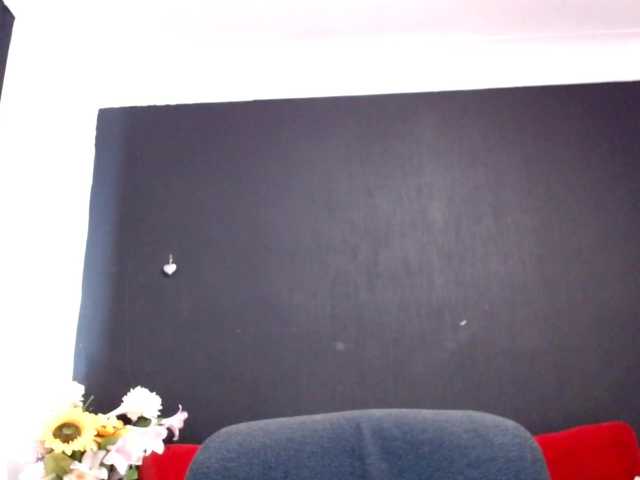 Danielle-Morina live cam on BongaCams