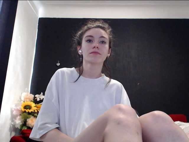 Danielle-Morina live cam on BongaCams