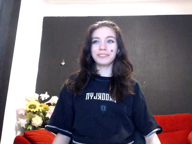 Danielle-Morina live cam on BongaCams