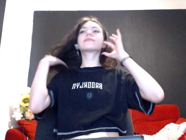 Danielle-Morina live cam on BongaCams