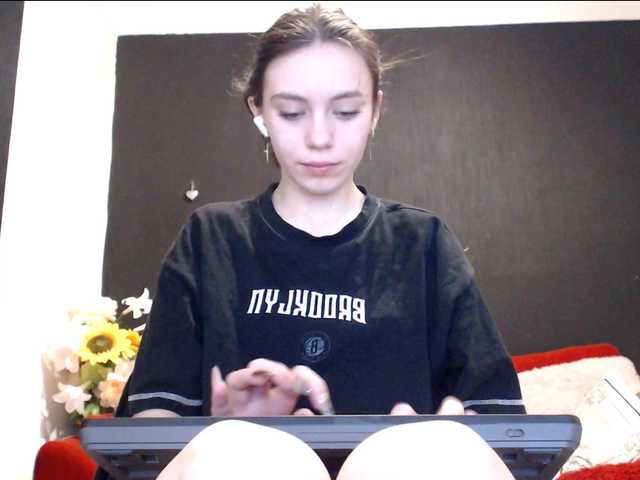 Danielle-Morina live cam on BongaCams