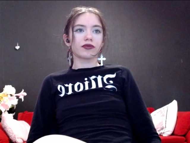 Danielle-Morina live cam on BongaCams