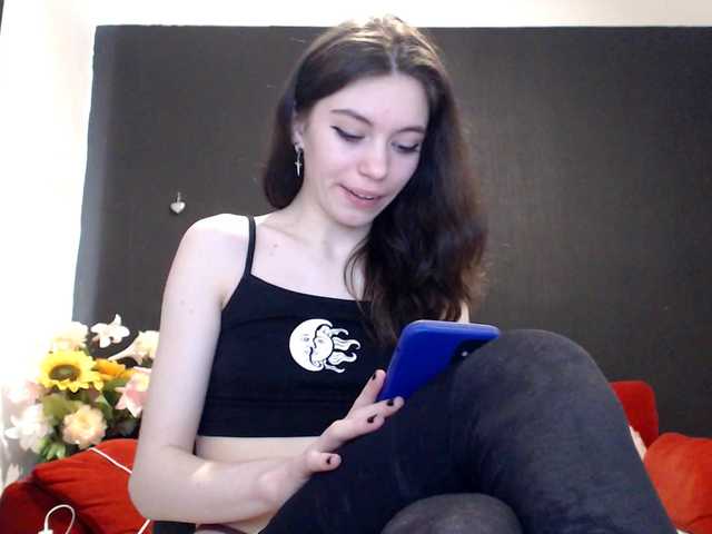 Danielle-Morina live cam on BongaCams