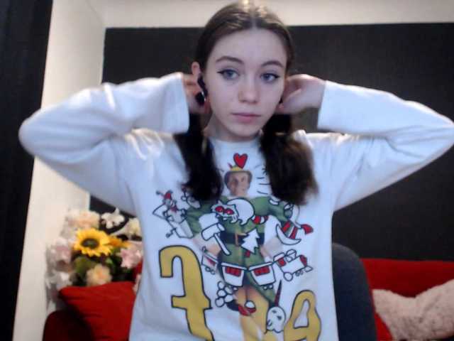 Danielle-Morina live cam on BongaCams