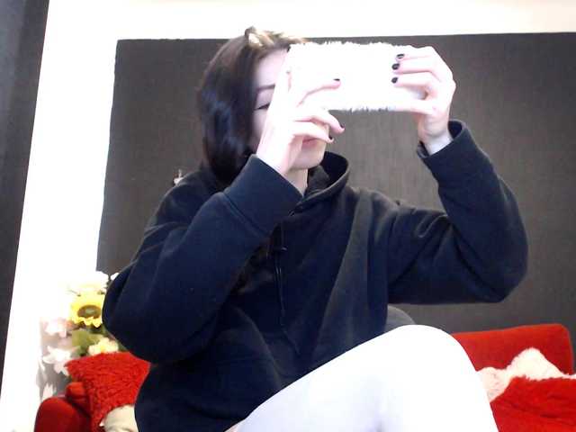 Danielle-Morina live cam on BongaCams