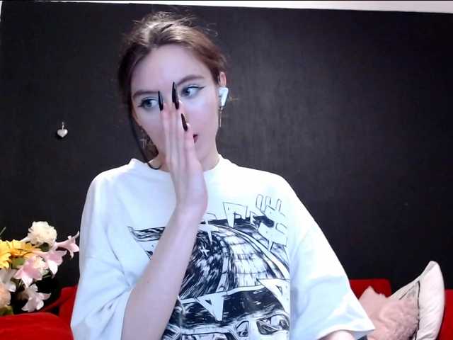 Danielle-Morina live cam on BongaCams