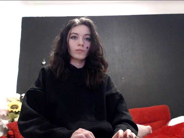 Danielle-Morina live cam on BongaCams