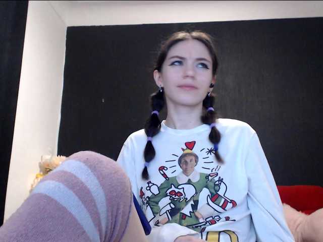 Danielle-Morina live cam on BongaCams