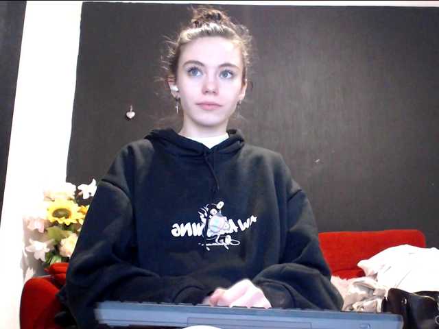 Danielle-Morina live cam on BongaCams