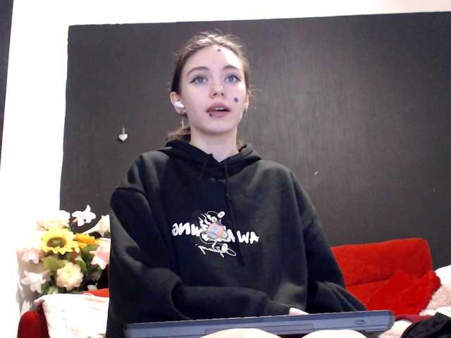 Danielle-Morina live cam on BongaCams