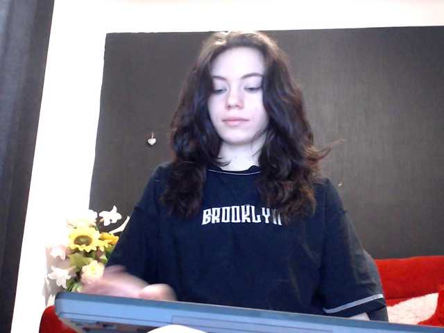 Danielle-Morina live cam on BongaCams