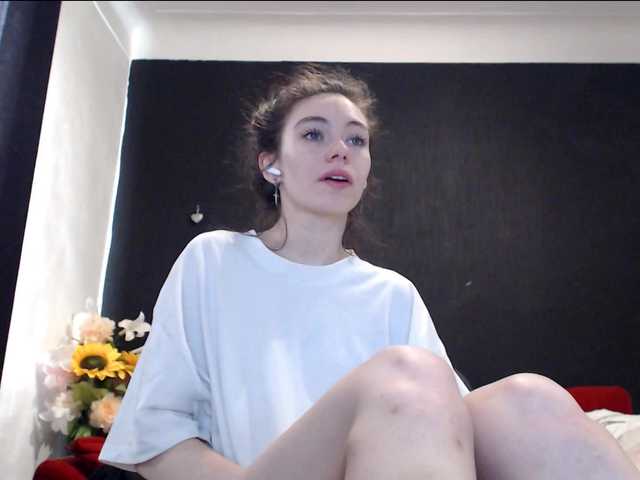 Danielle-Morina live cam on BongaCams