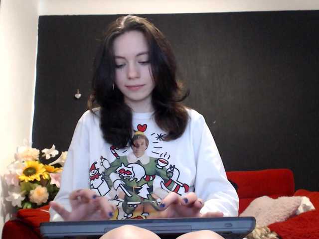 Danielle-Morina live cam on BongaCams