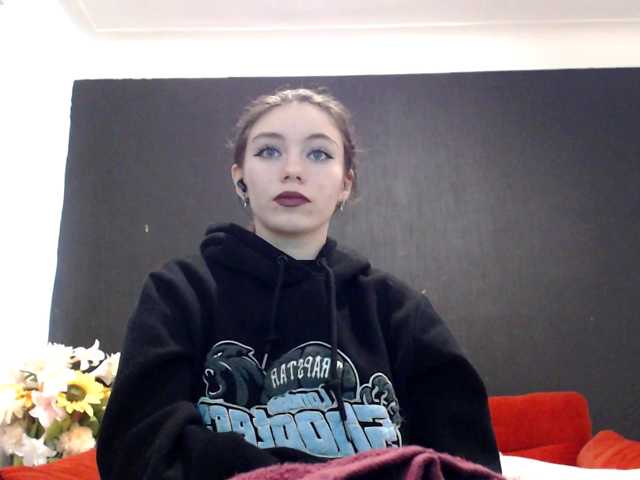 Danielle-Morina live cam on BongaCams