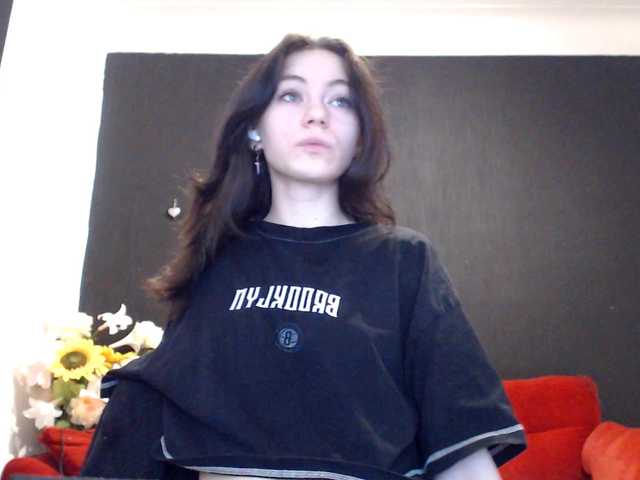 Danielle-Morina live cam on BongaCams